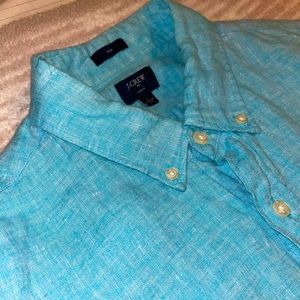 J. Crew Men’s Linen button down - size LG. Light blue. In great condition